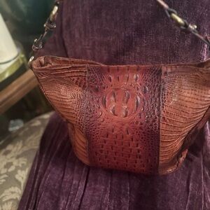 Elegant Brown Crocodile-Embossed Women's Bag